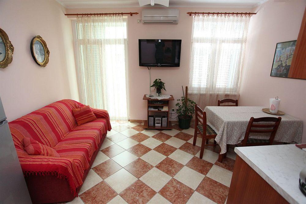 Split Apartments Peric Екстериор снимка