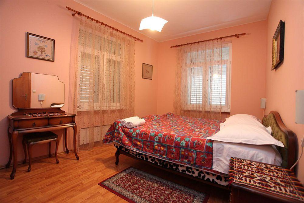 Split Apartments Peric Екстериор снимка