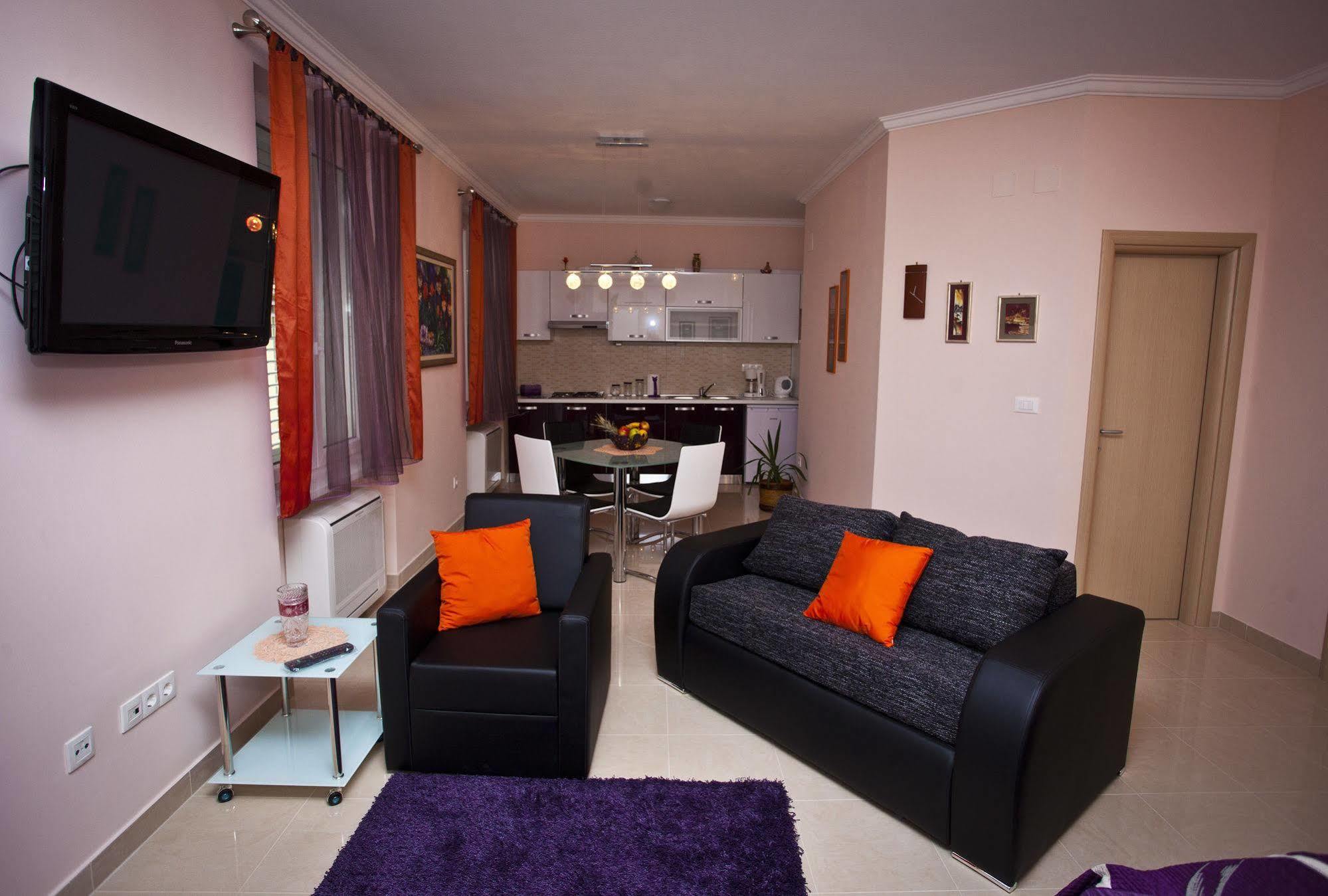 Split Apartments Peric Екстериор снимка