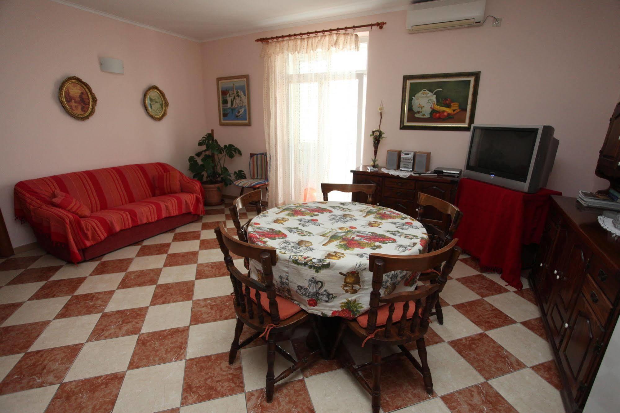 Split Apartments Peric Екстериор снимка