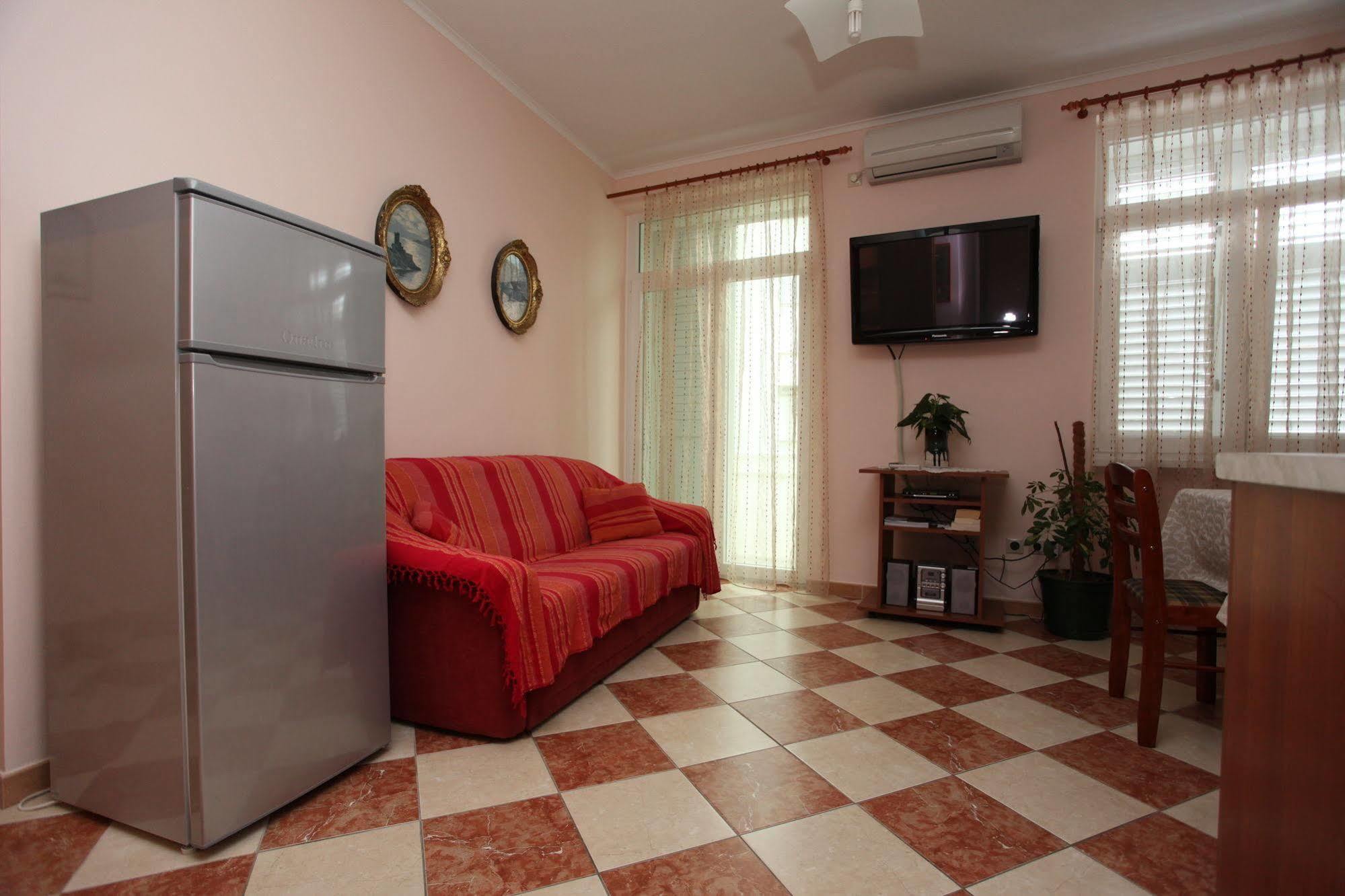 Split Apartments Peric Екстериор снимка