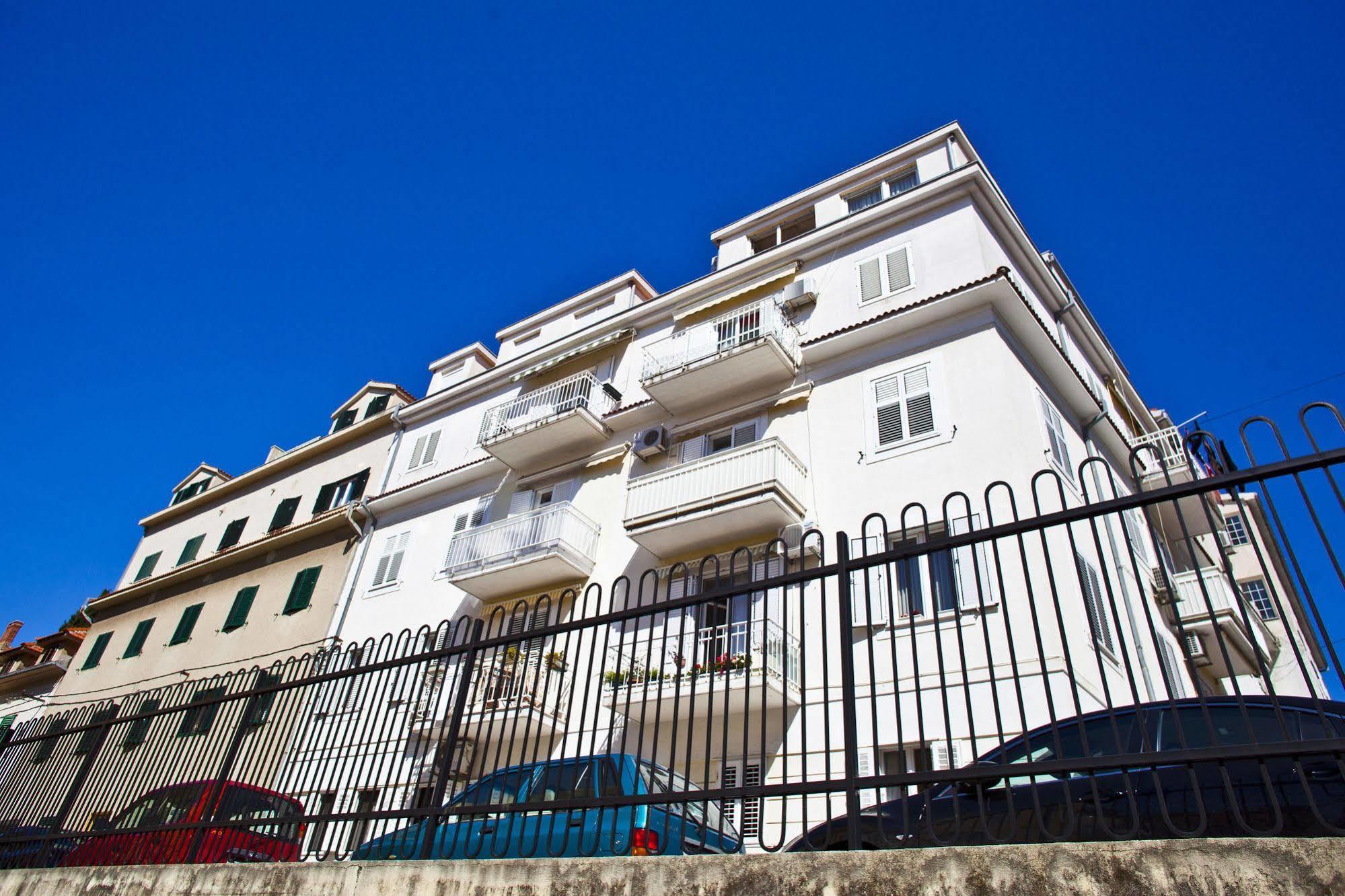 Split Apartments Peric Екстериор снимка