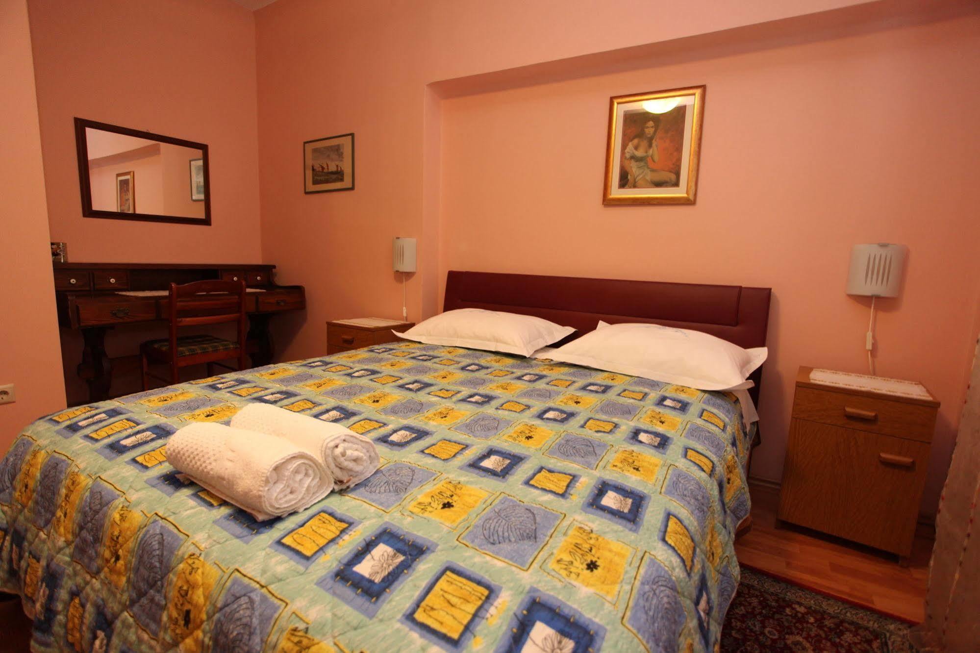 Split Apartments Peric Екстериор снимка